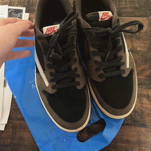 size 9.5 worn a decent amount no box main image 4
